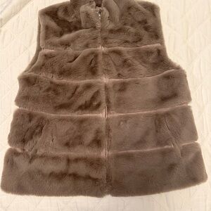 NWT Love Token Faux Fur Vest in Brown